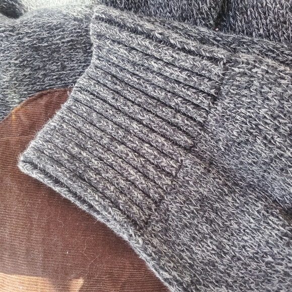 Chaps  3 Button Sweater with Corduroy Elbow Patches Men's Size XL EUC - Picture 5 of 9